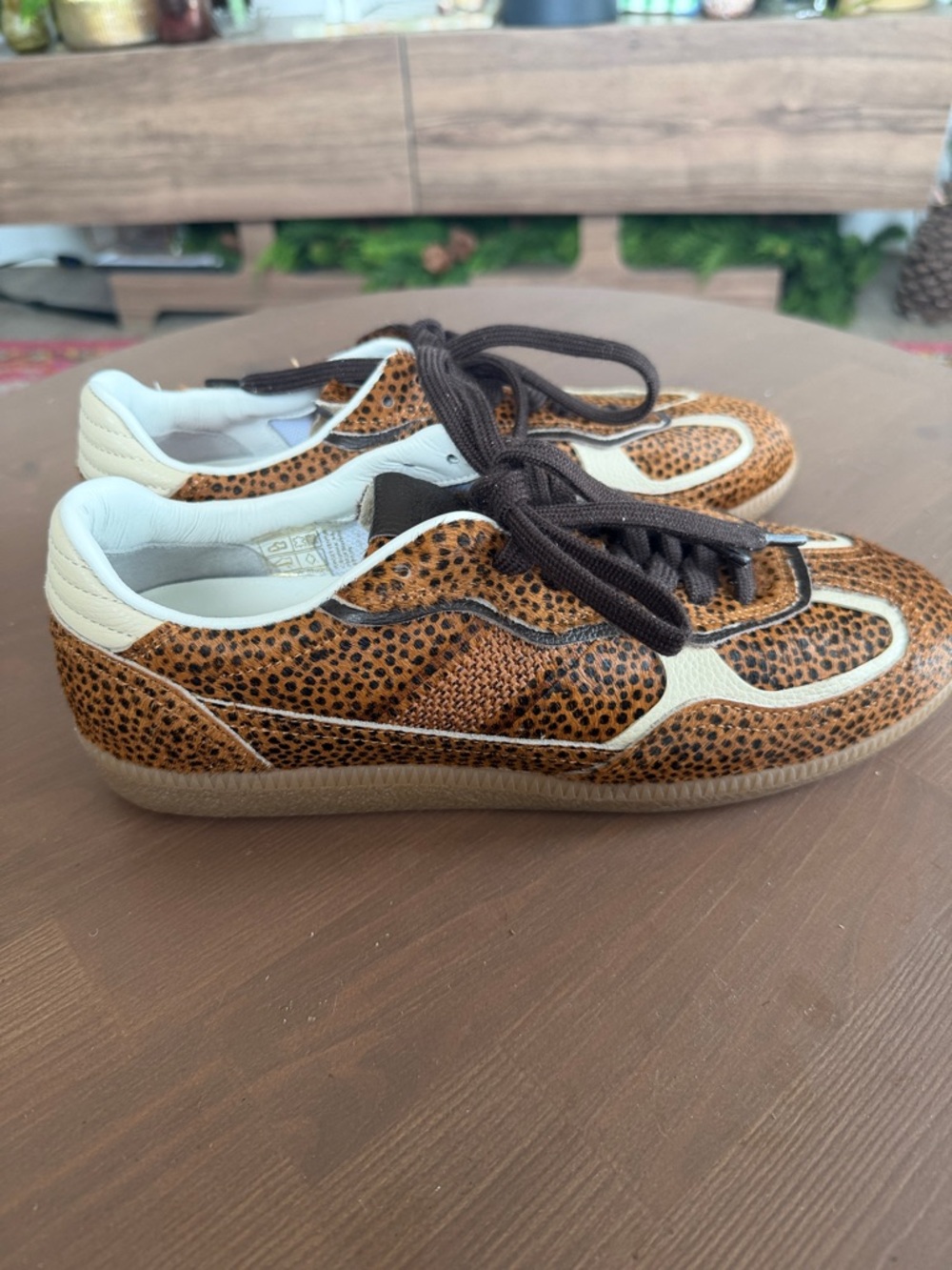 ALOHAS Brown Leopard Print Leather Sneakers with Cream Accents - Picture 2 of 4